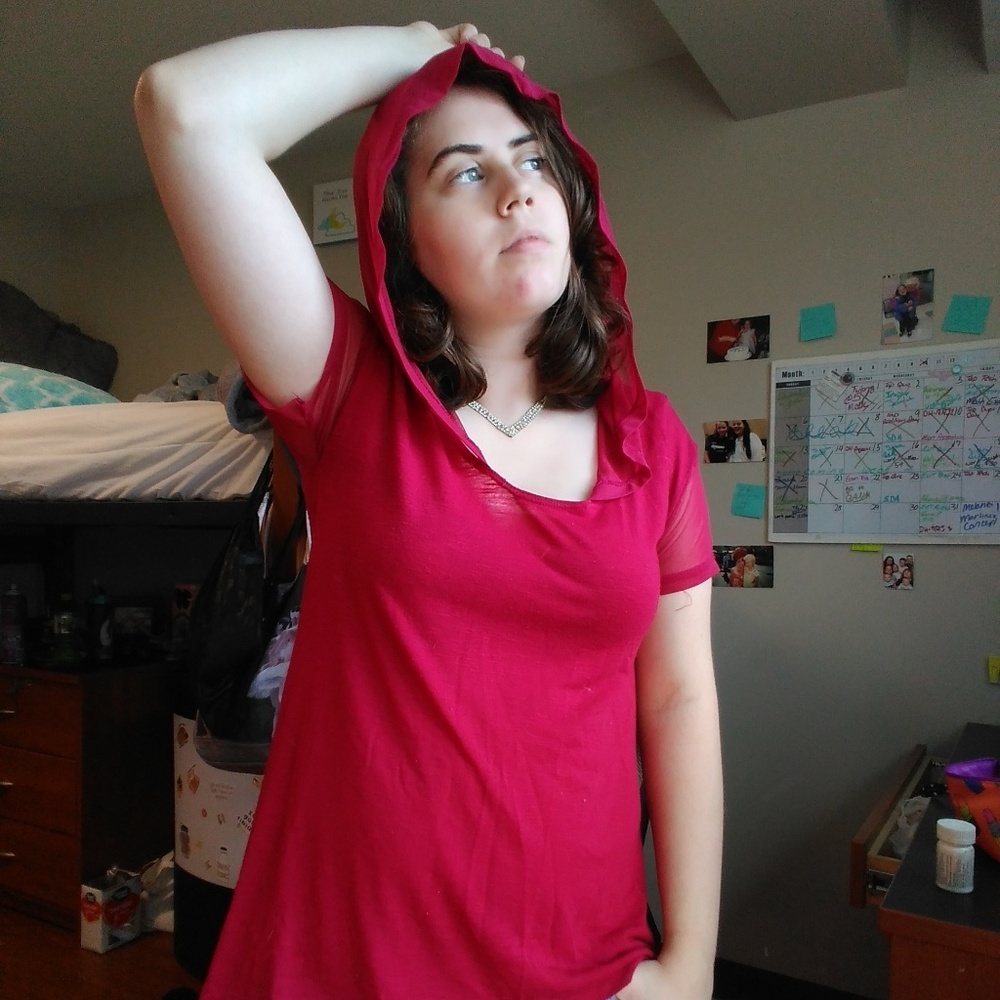 Hooded shirt